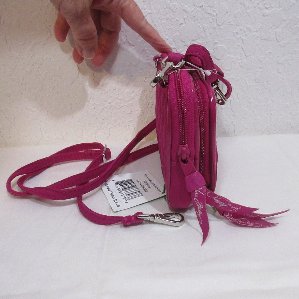 Vera Bradley On the Go Wristlet Magenta MSRP $68 NWT - Picture 3 of 11